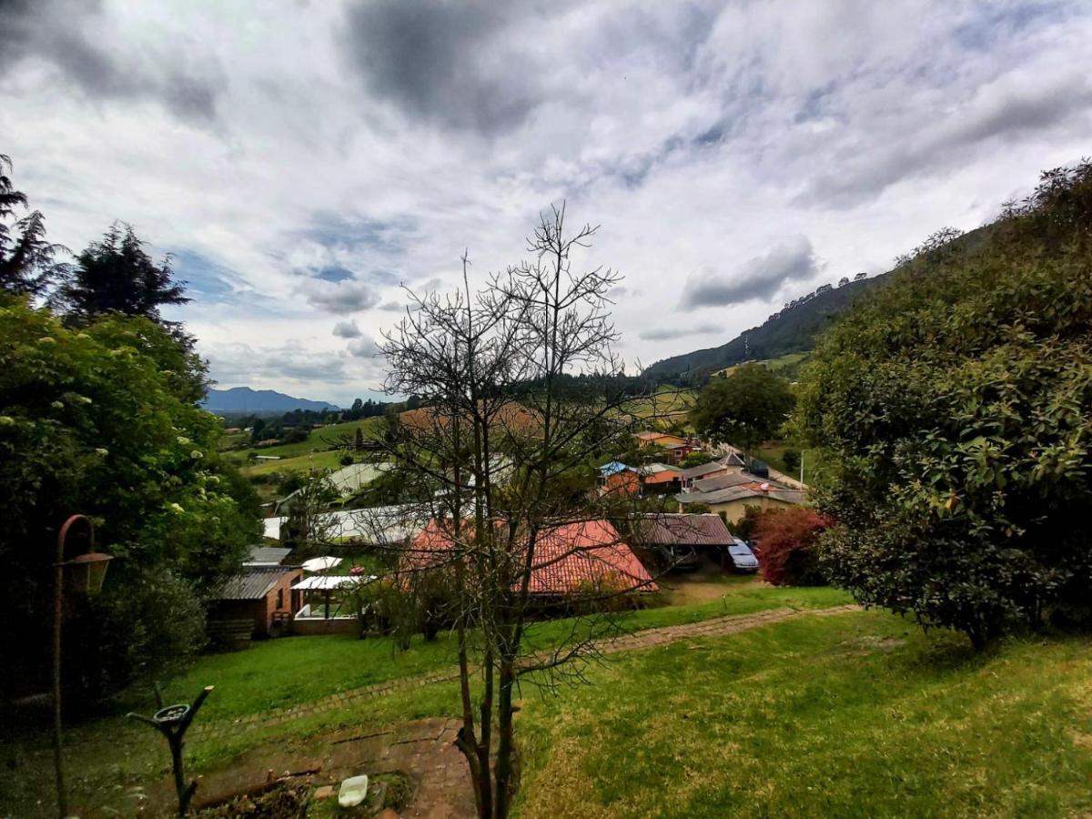 Campina Suiza Hotel Tabio Esterno foto